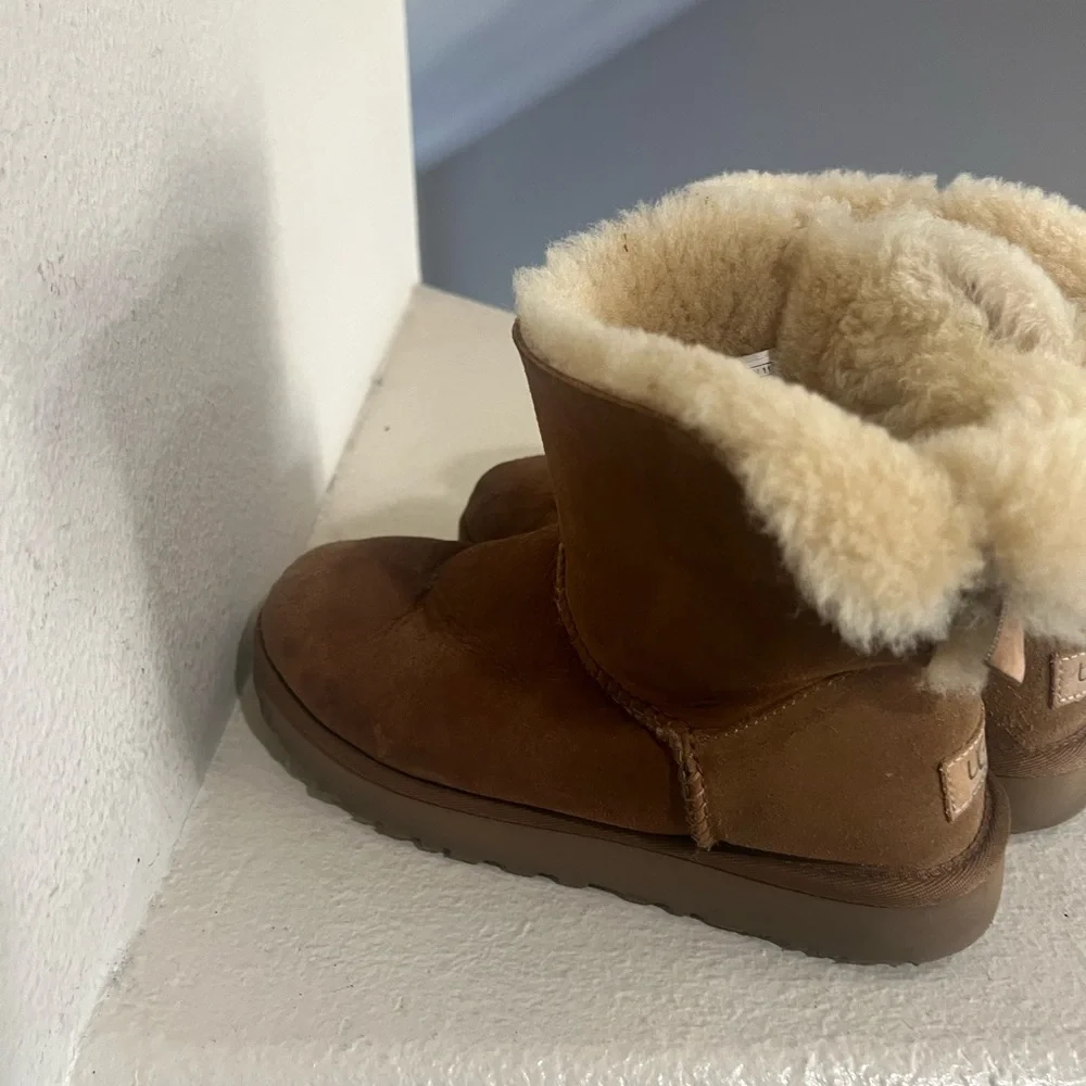 UGG questions leave
